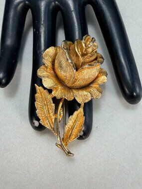 Vintage Gold Tone Rose Flower Brooch Romantic Floral Statement Pin Signed A